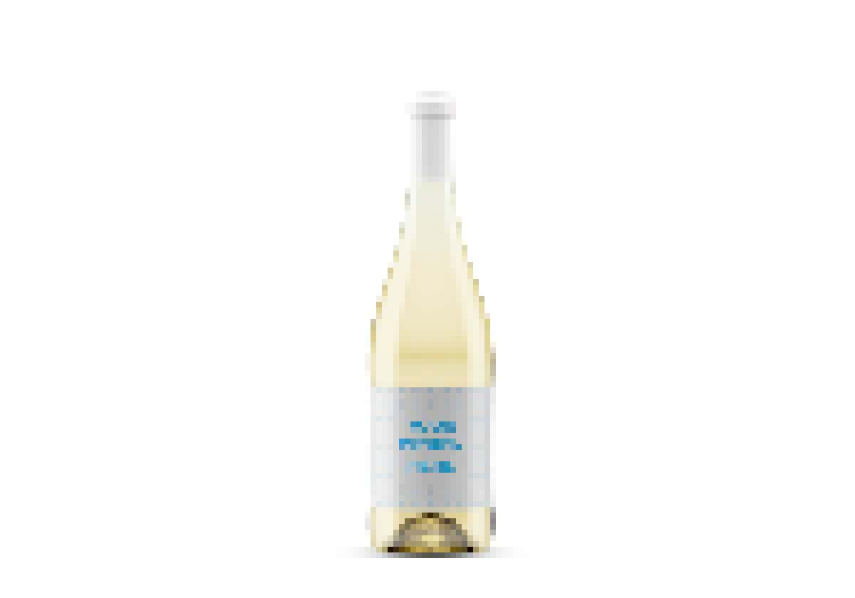 Wine bottle 750ml with a white label